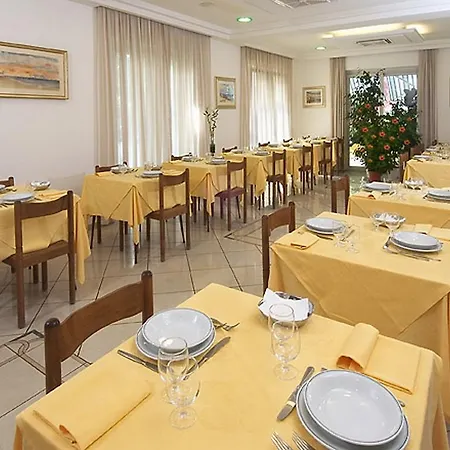 Ξενοδοχείο Vienna 3*